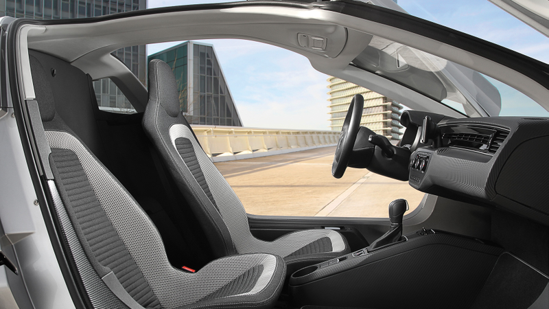 Illustration for article titled This Is Volkswagen's Crazy Awesome 261 MPG Car